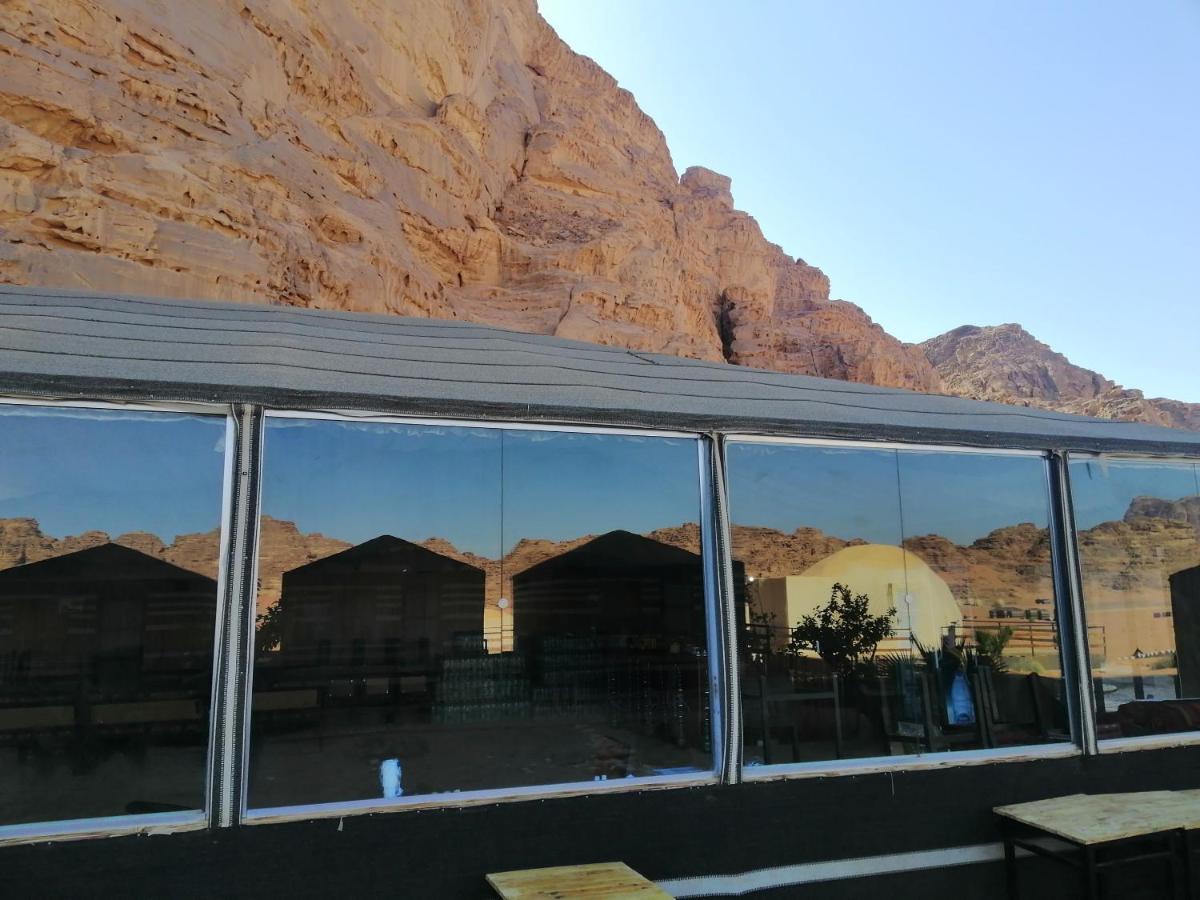 Scarlet Luxury Camp Wadi Rum Exterior foto